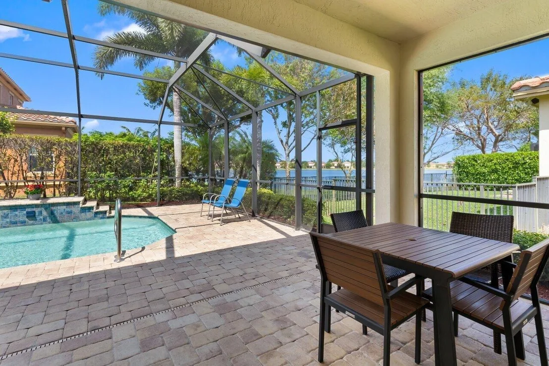 Photo of 10747 Ivanhoe Lane