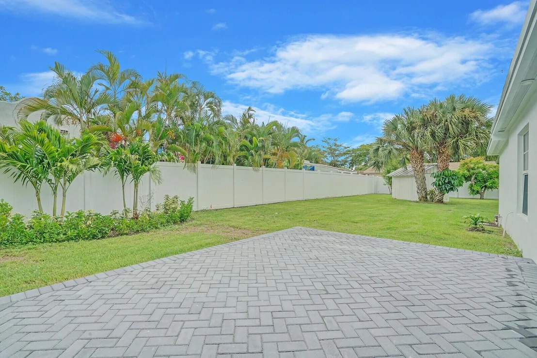 Photo of 826 Sunset Road