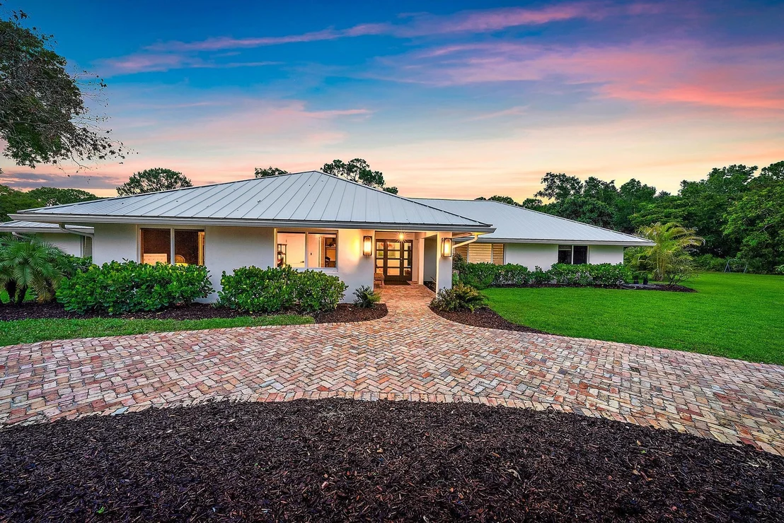 Photo of 6799 Imperial Woods Road