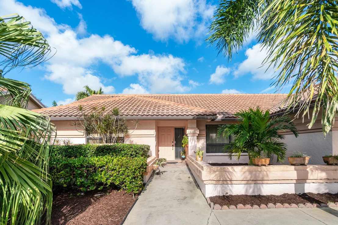 Photo of 9285 Laurel Green Drive