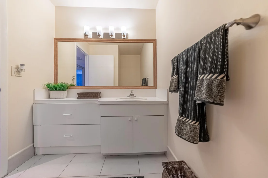 Photo of Unit B at 14200 Nesting Way