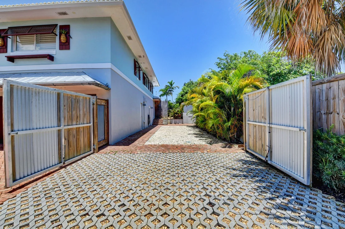 Photo of 145 Tangerine Trail