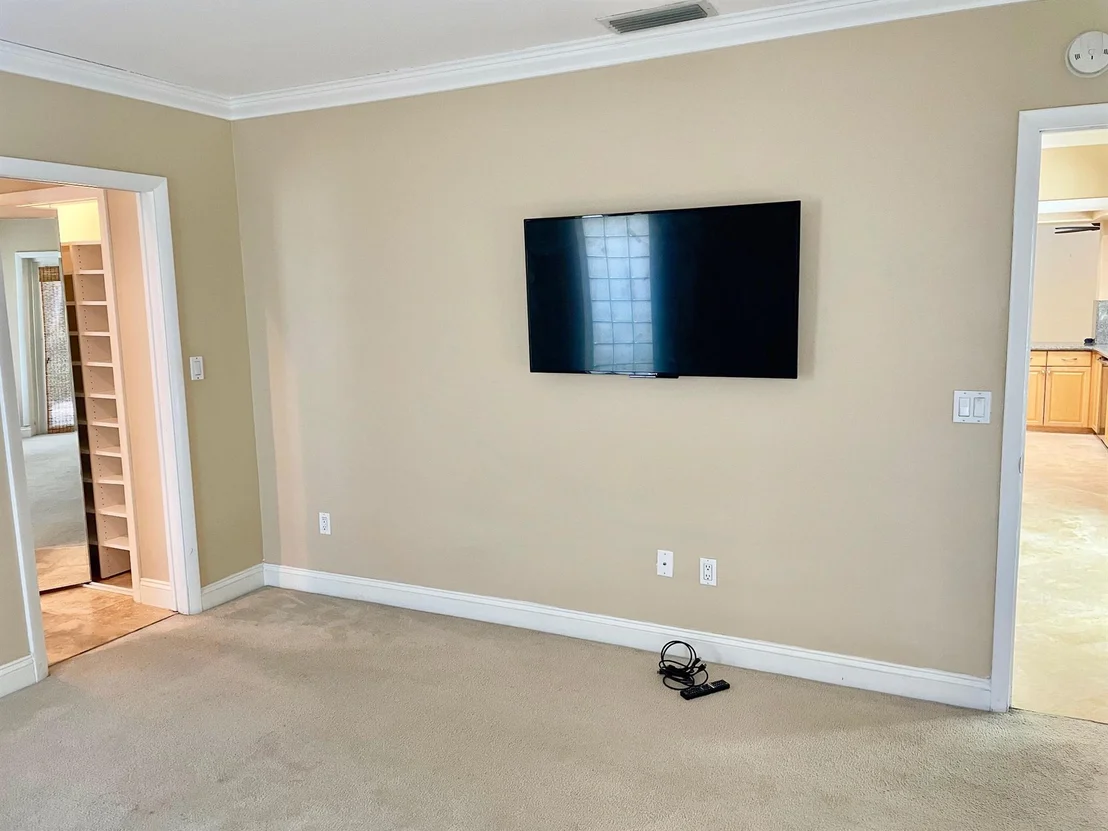Photo of 839 Malaga Drive