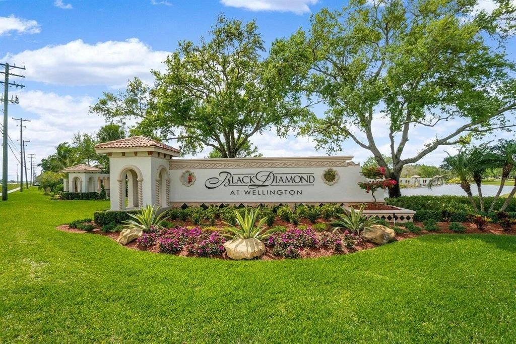 Photo of 10643 Old Hammock Way