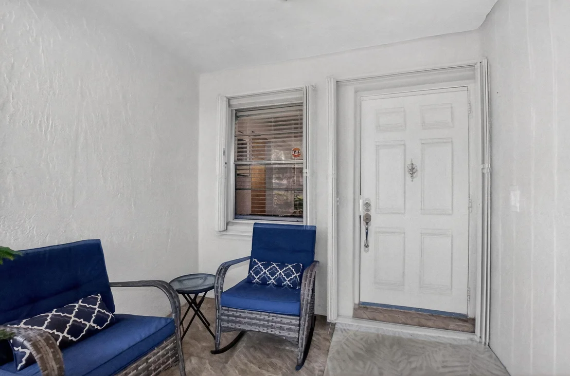 Photo of 6277 Overland Place
