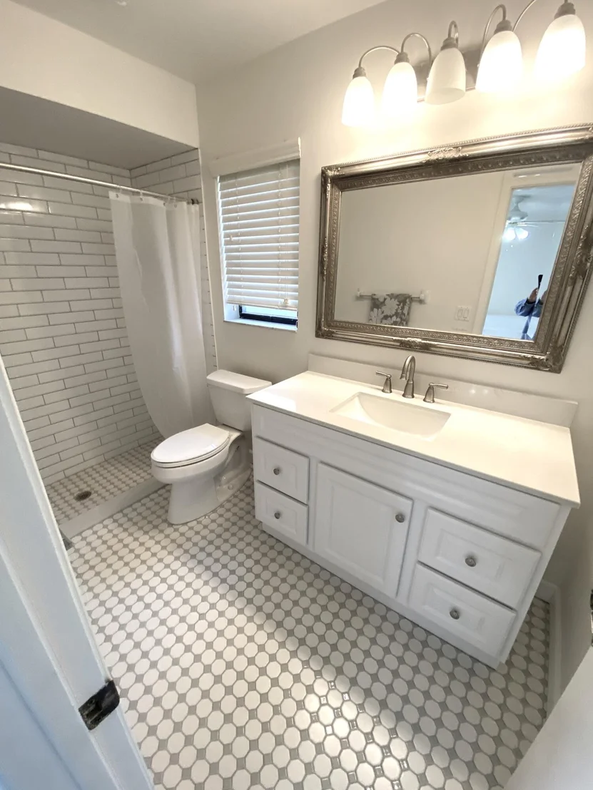 Photo of 5304 Mirror Lakes Boulevard