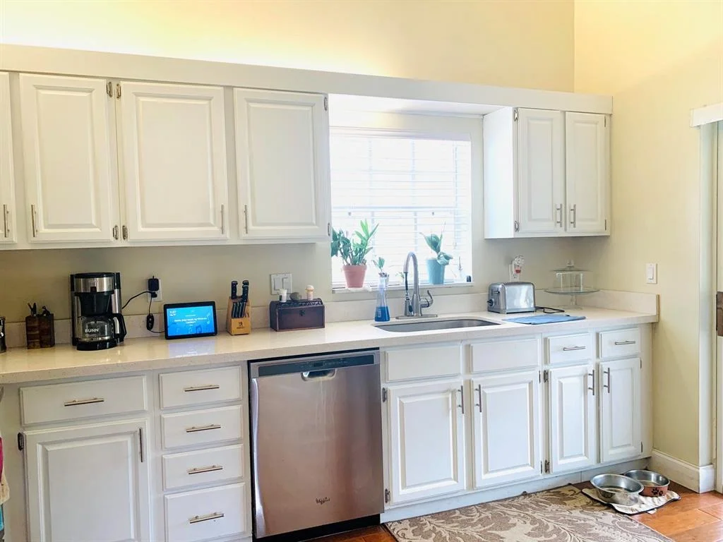 Photo of 275 Moccasin Trail W