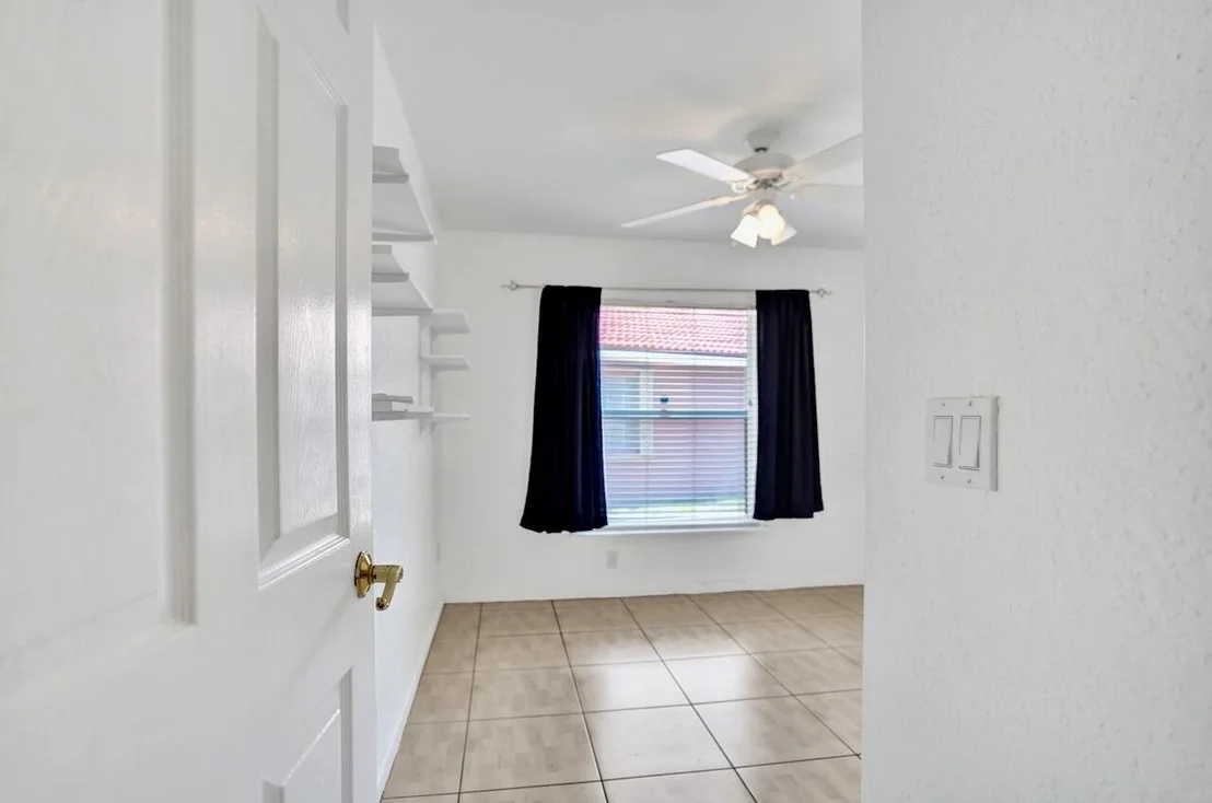 Photo of 8140 Palm Gate Drive