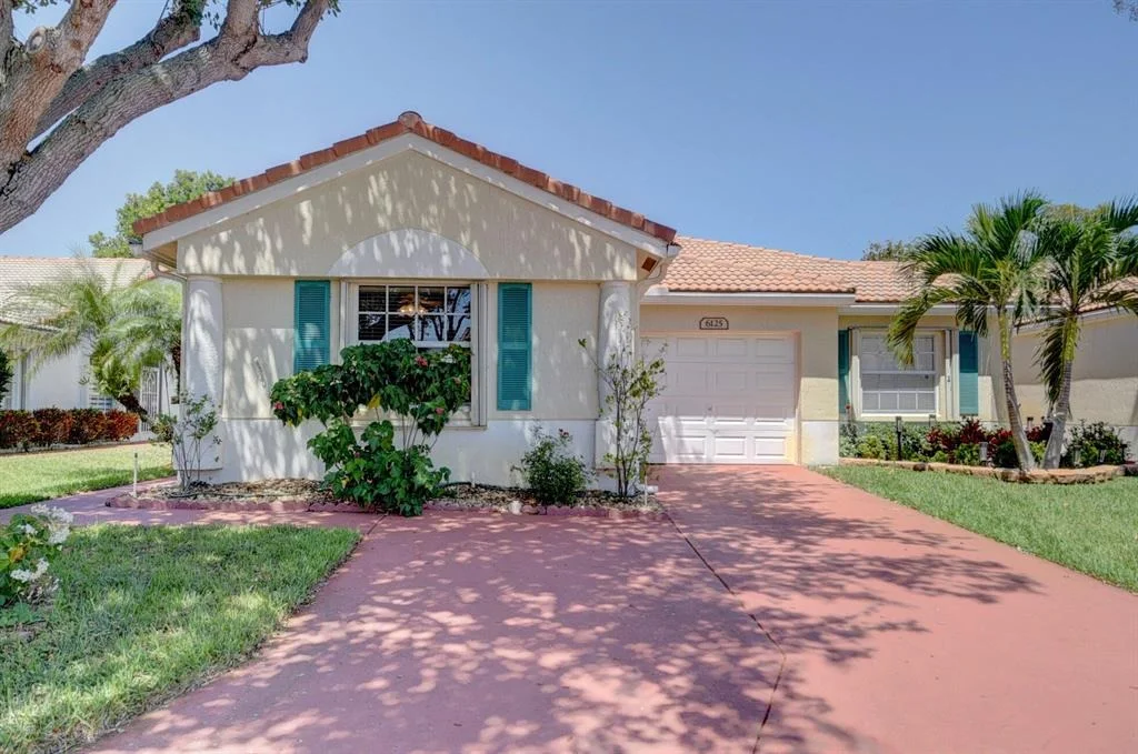 Photo of 6125 Heliconia Road