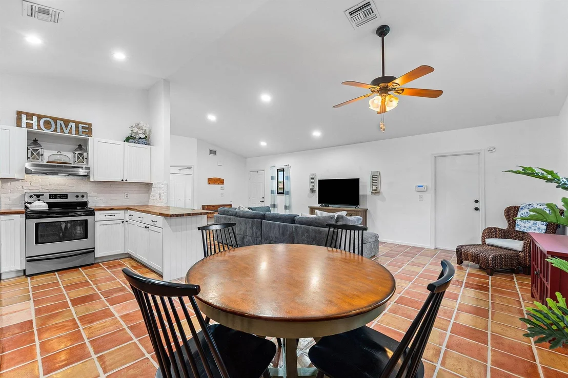 Photo of 14271 Flora Lane