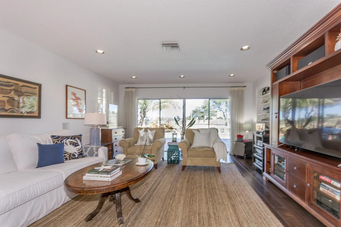 Photo of 837 Anchorage Drive