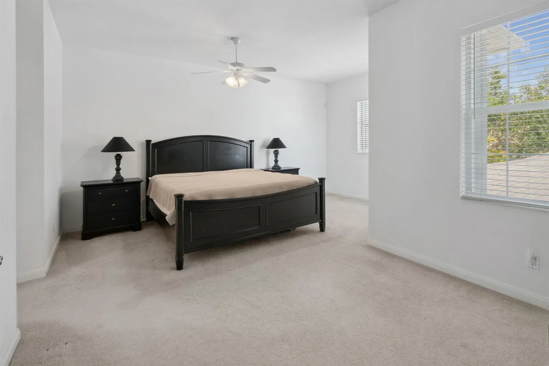 Photo of 2616 E Community Drive