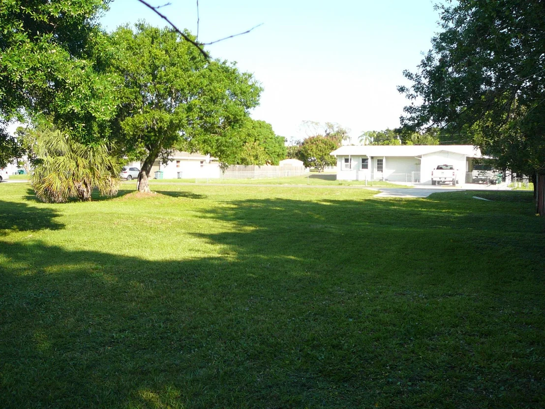 Photo of 903 Echo Street