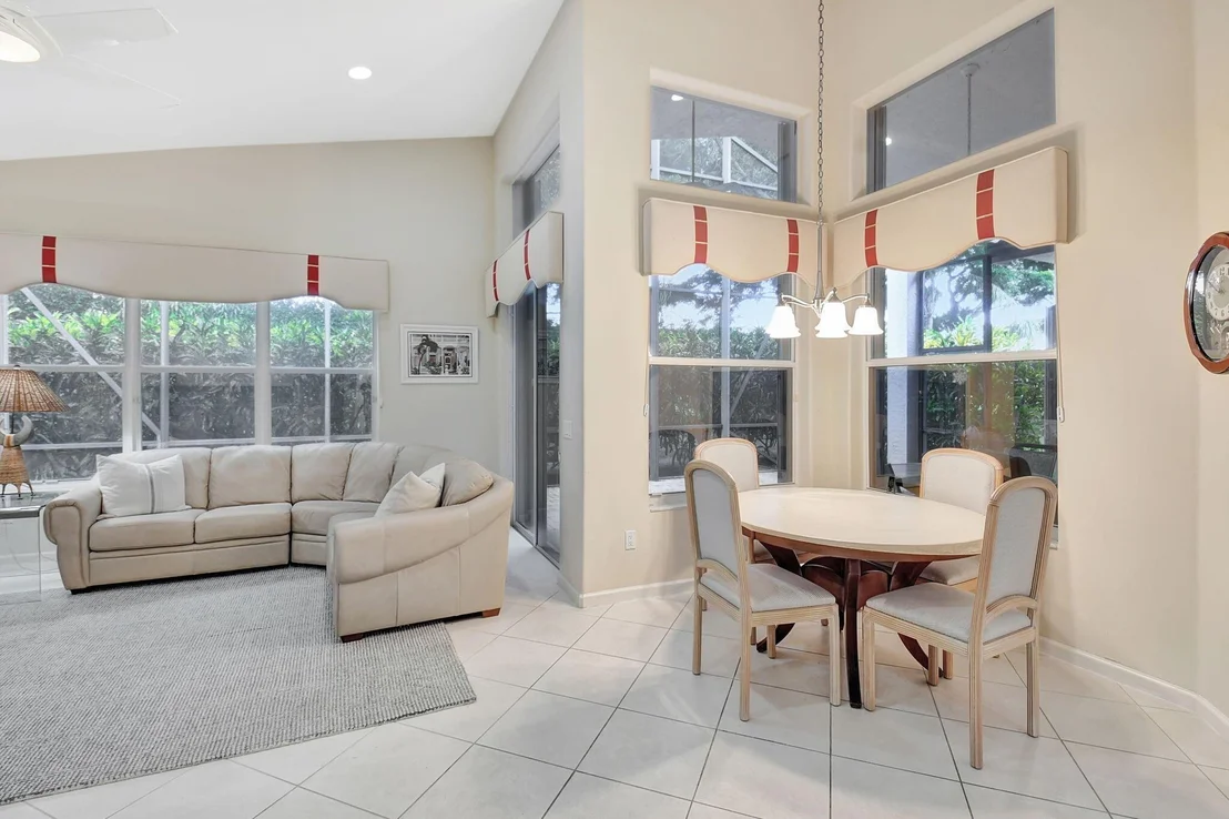 Photo of 7120 Francisco Bend Drive