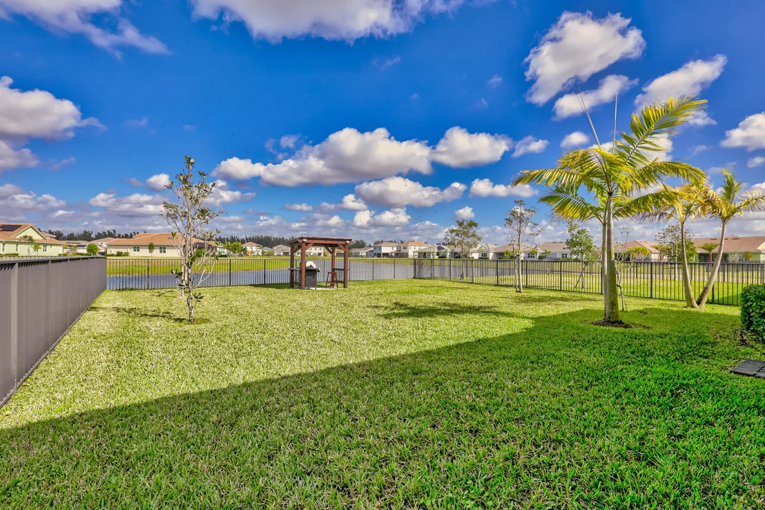 Photo of 15121 Goldfinch Circle