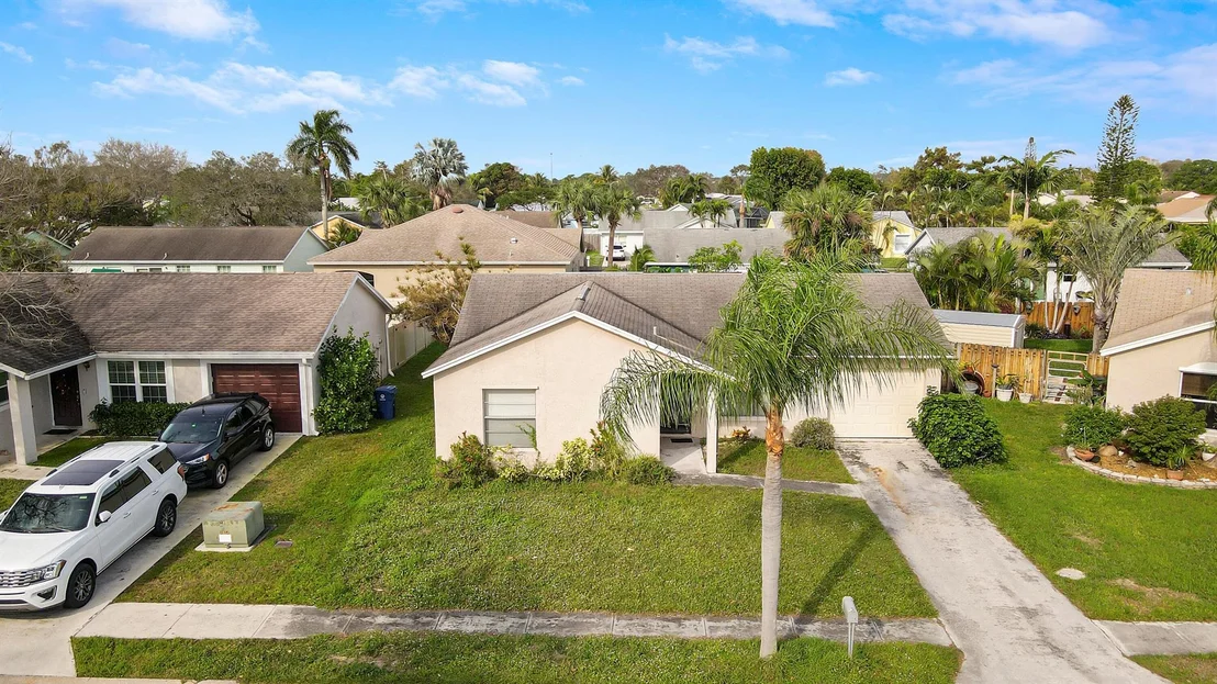 Photo of 116 Deerfield Court