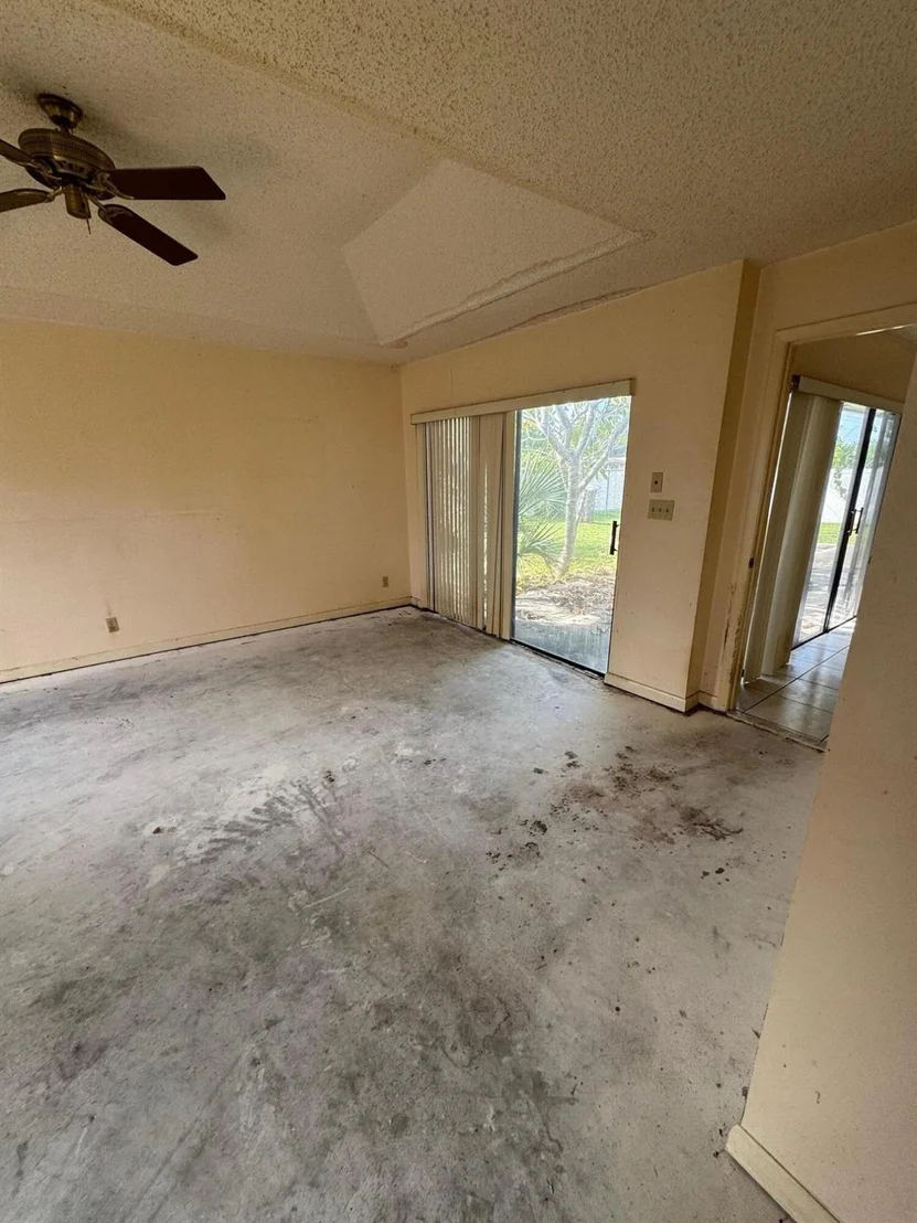 Photo of 702 Enfield Road