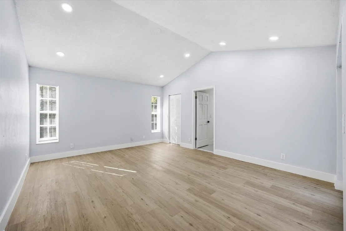 Photo of 9791 Sun Pointe Drive