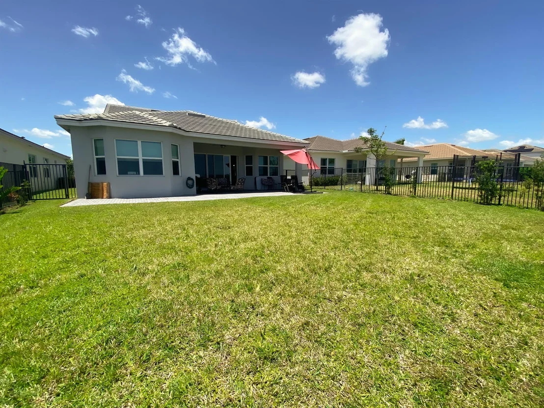 Photo of 15286 Goldfinch Circle