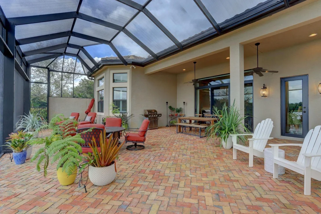 Photo of 16783 Pavilion Way