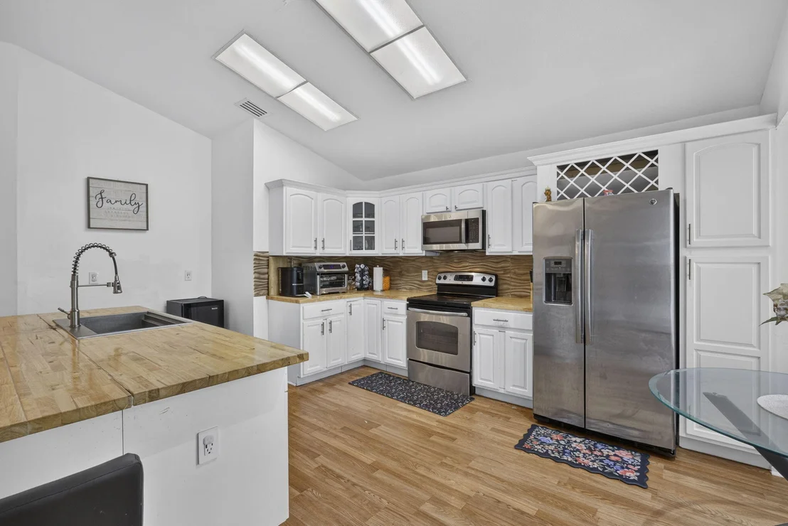 Photo of 120 Paddock Lane