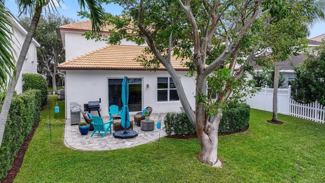 Photo of 560 Anchor Point