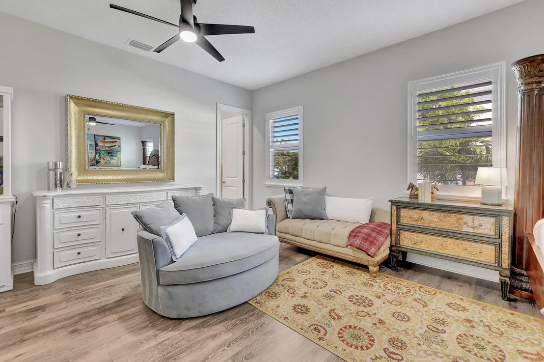 Photo of 6422 Esprit Way