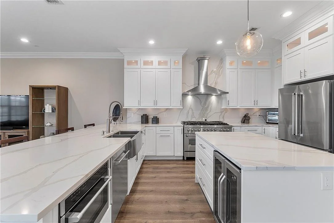 Photo of 8971 Lakeview Place