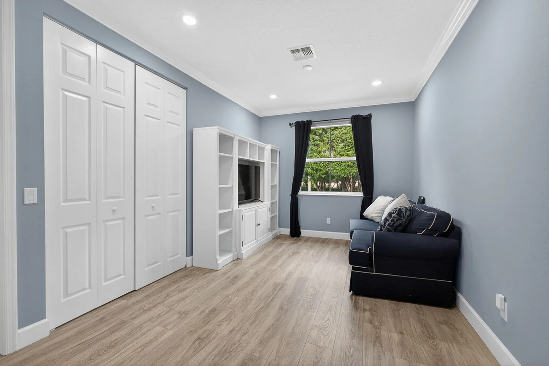Photo of 9583 Phipps Lane