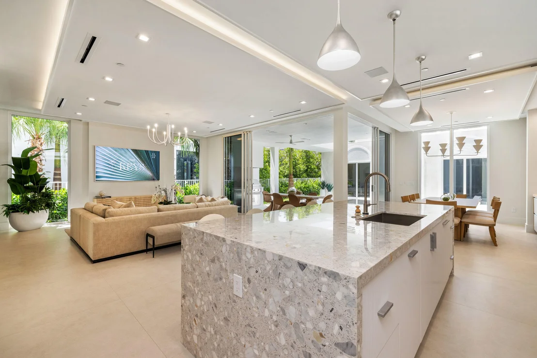 Photo of 812 Palm Trail