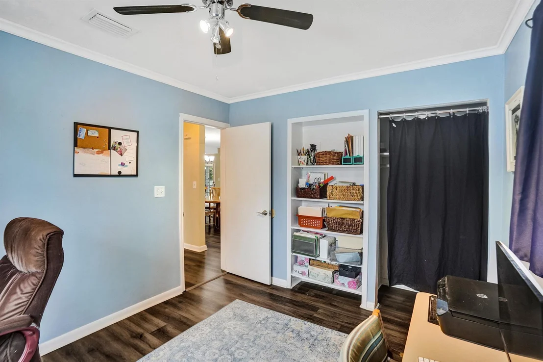 Photo of 607 SE 7th Avenue