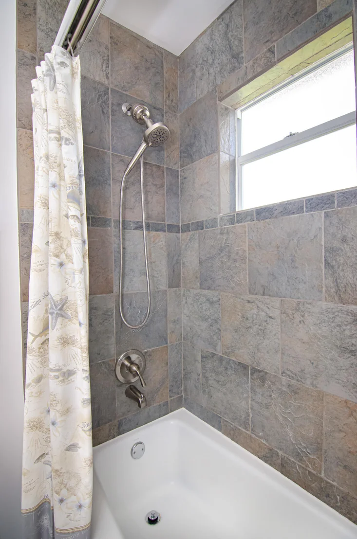 Photo of 613 Oak Terrace
