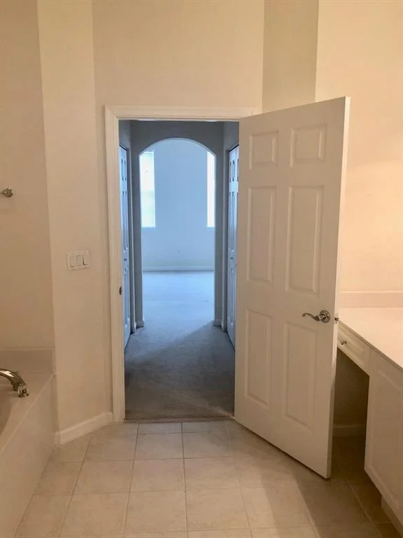 Photo of Unit 202 at 425 Greenwich Circle