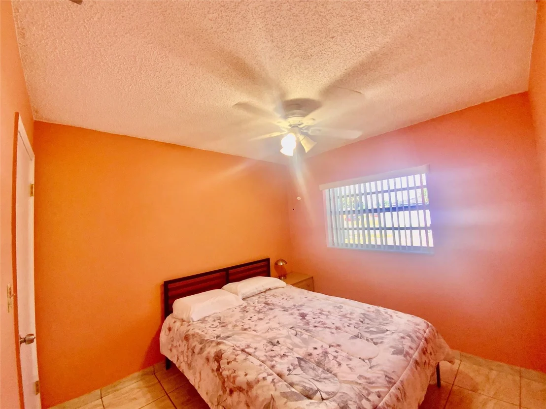 Photo of 1104 Pinehurst