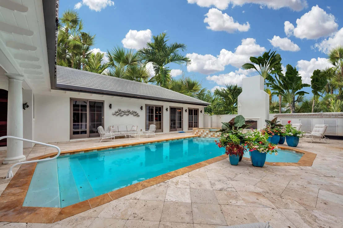 Photo of 544 Live Oak Road