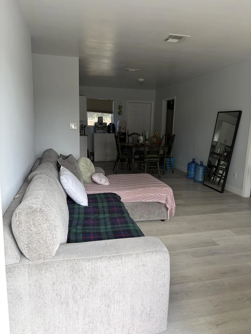 Photo of 420 NW 7th Terrace