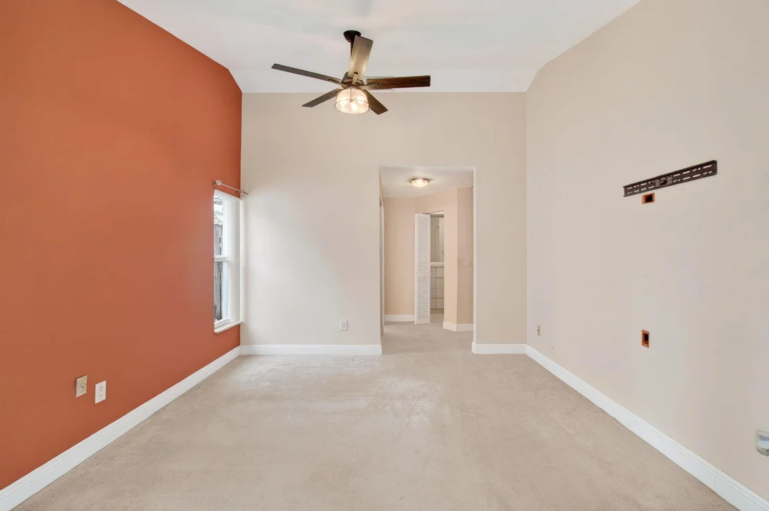 Photo of 586 NW 45TH Way