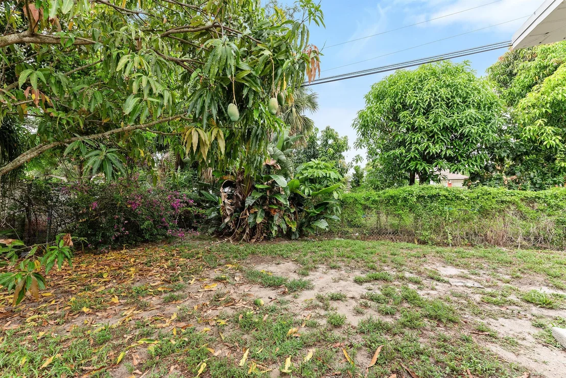 Photo of 123 Silver Beach Road