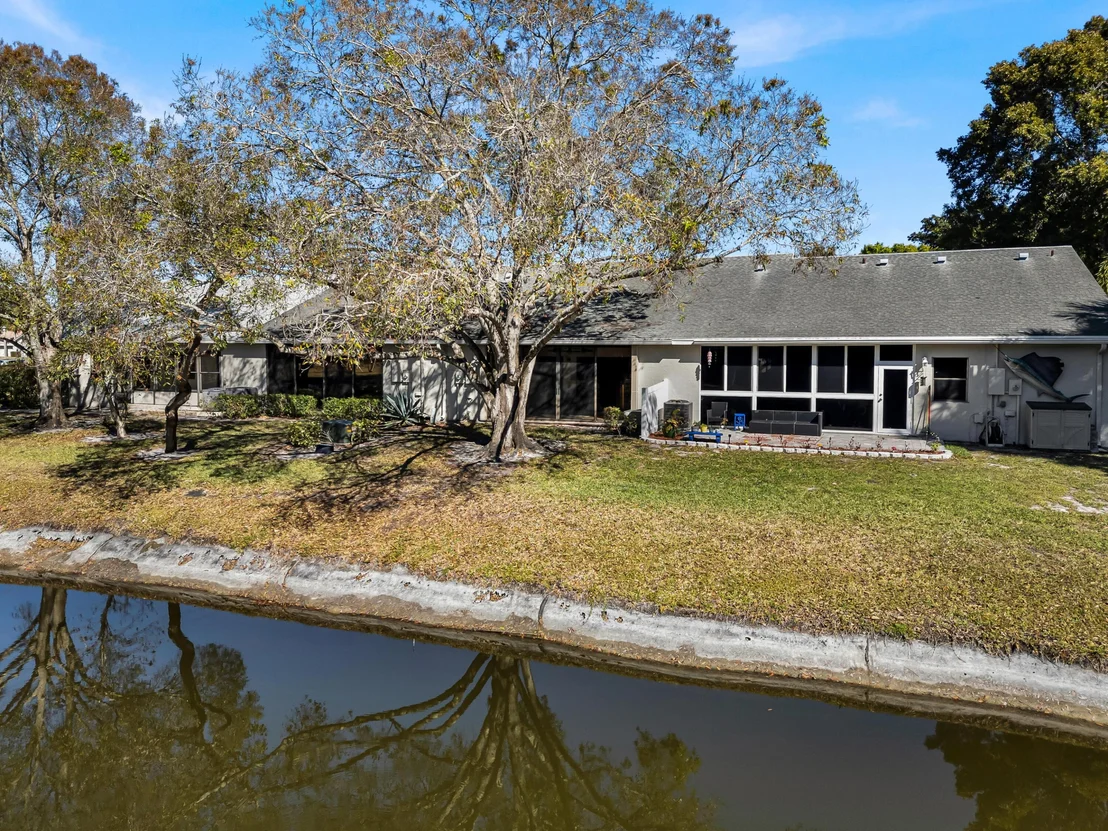 Photo of 10980 Lake Front Place