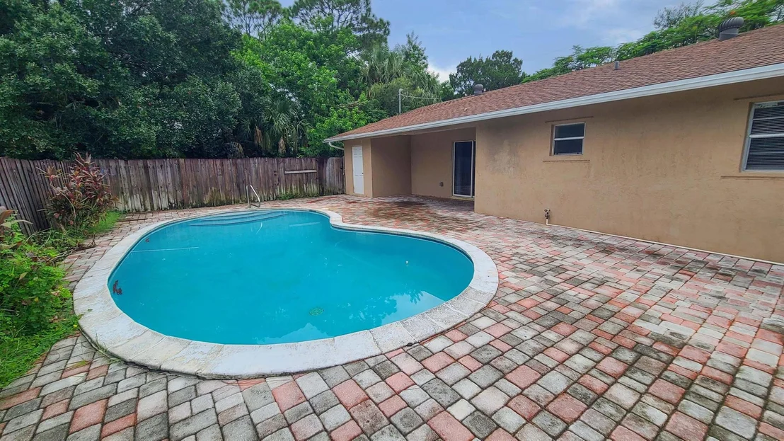 Photo of 5506 Palm Drive