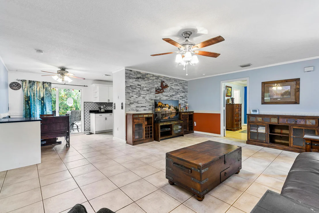 Photo of 17100 78th Road N