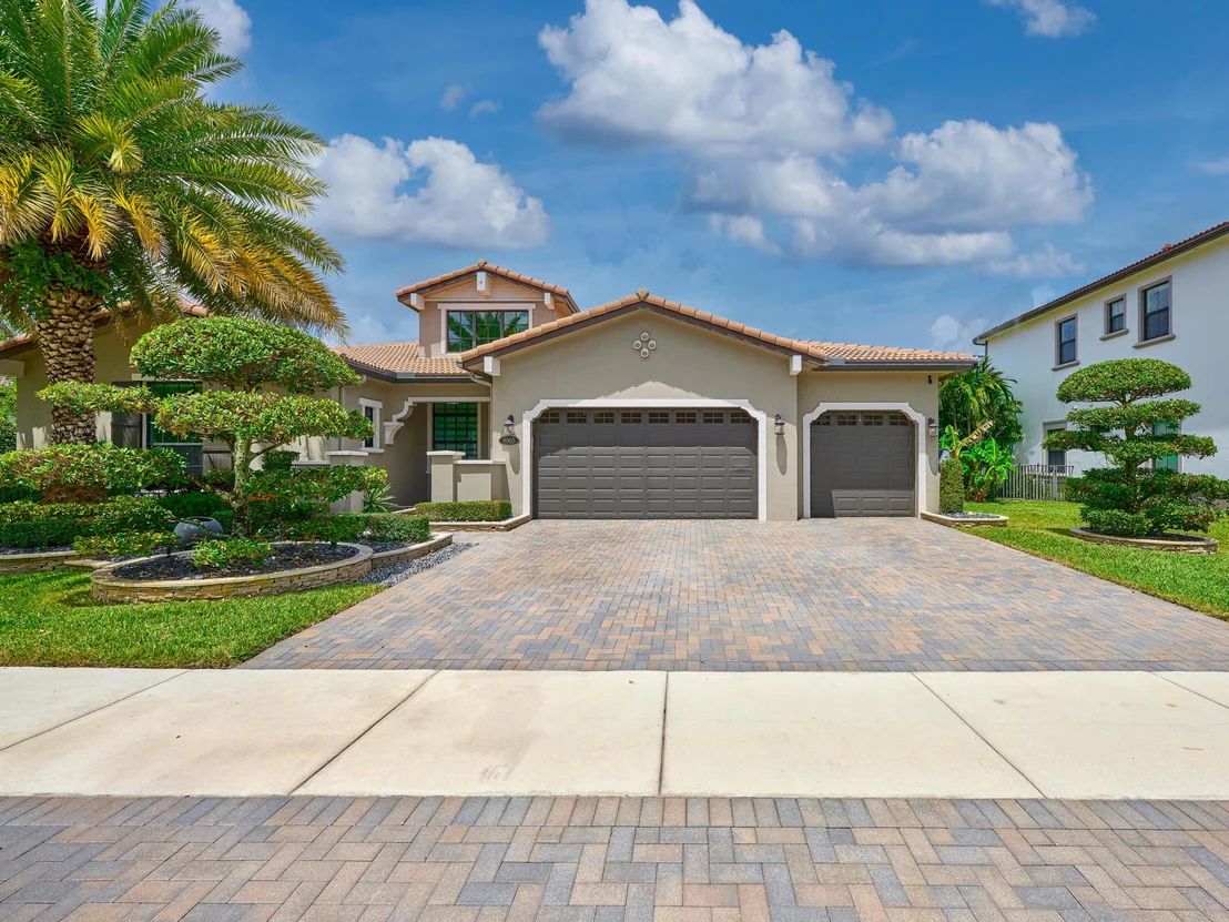 Photo of 8965 Watercrest Circle E