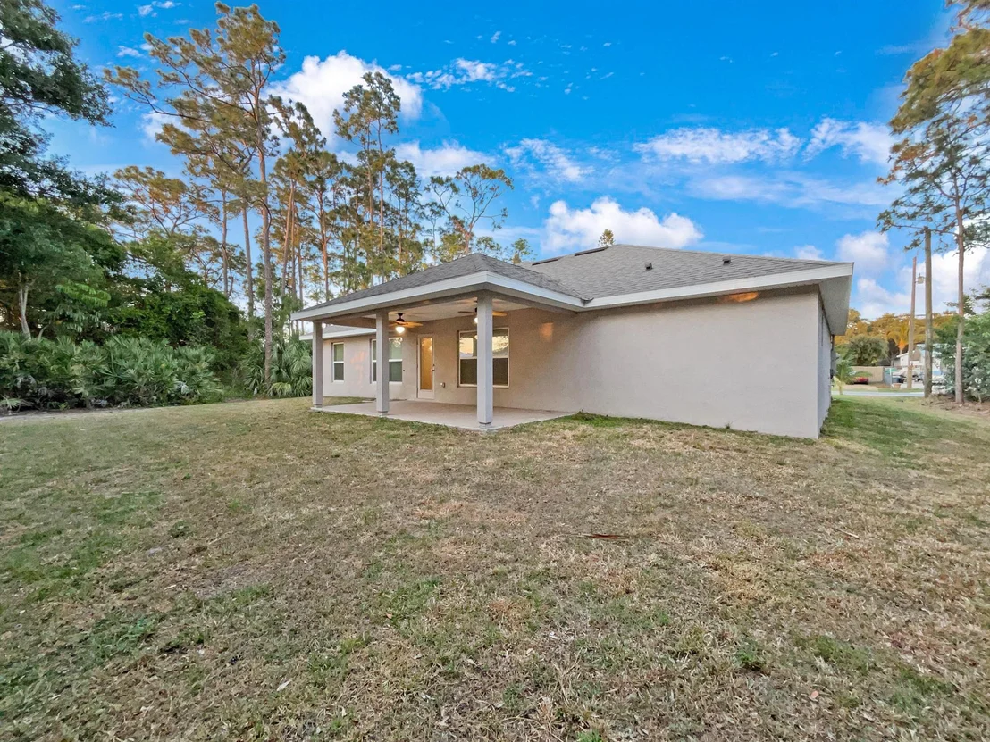 Photo of 5613 Palm Drive