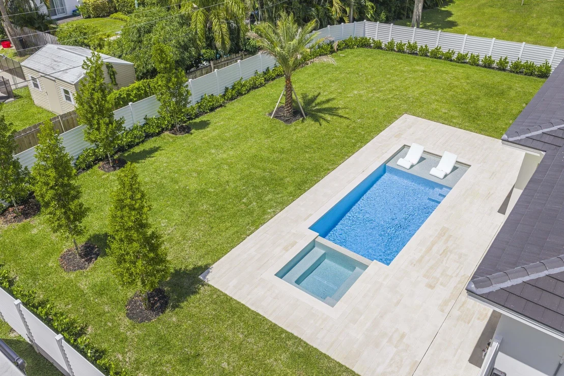 Photo of 2384 WINDSOR Road