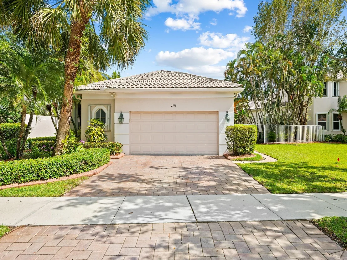 Photo of 2548 Bay Pointe Drive