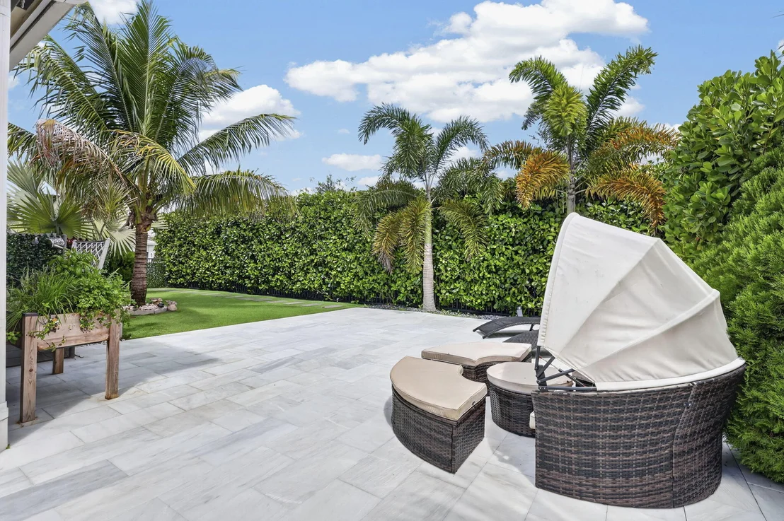 Photo of 16065 Key Biscayne Lane