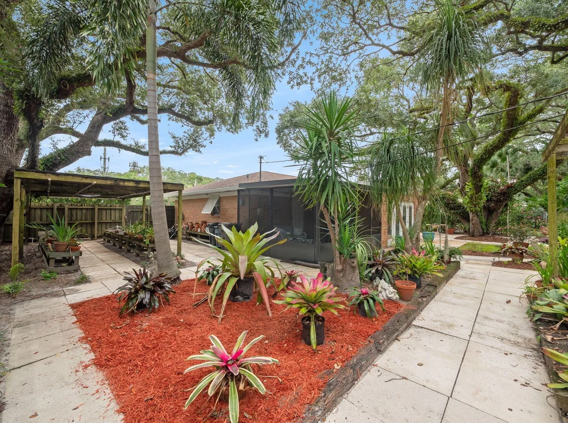 Photo of 2712 Lone Pine Road