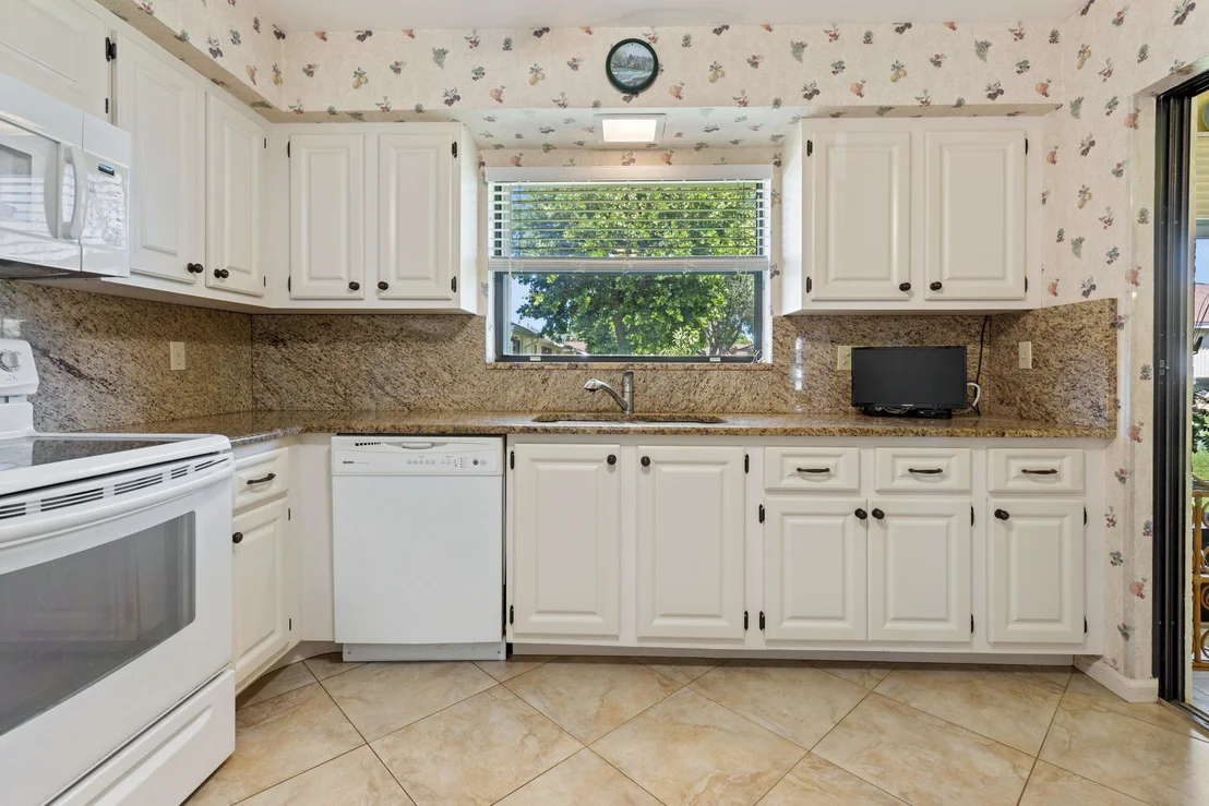 Photo of Unit B at 4235 Pear Tree Circle