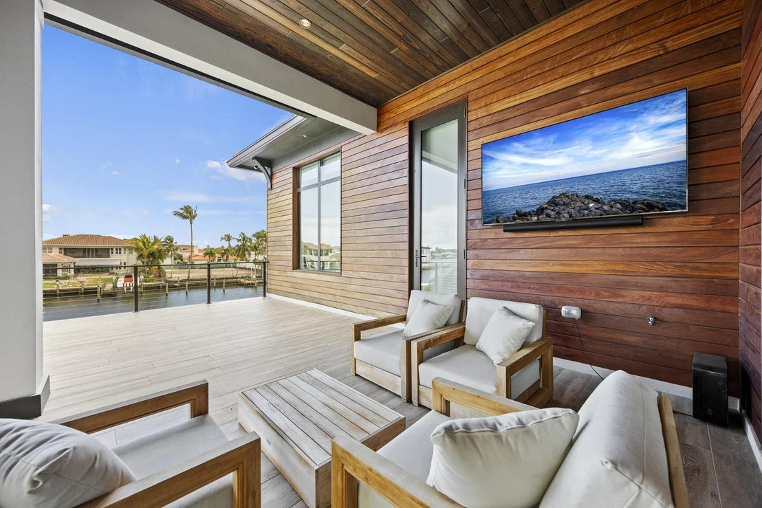 Photo of 736 Lagoon Drive
