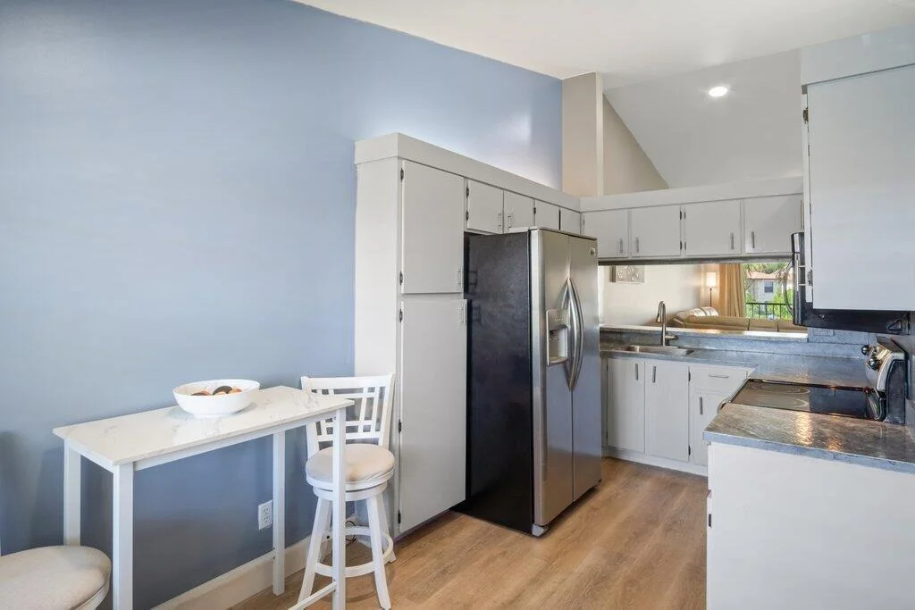 Photo of Unit B at 1402 Pinecrest Circle